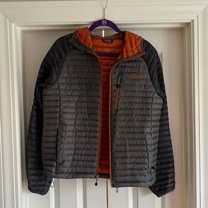 Men’s SMALL -  LL Bean packable winter jacket.